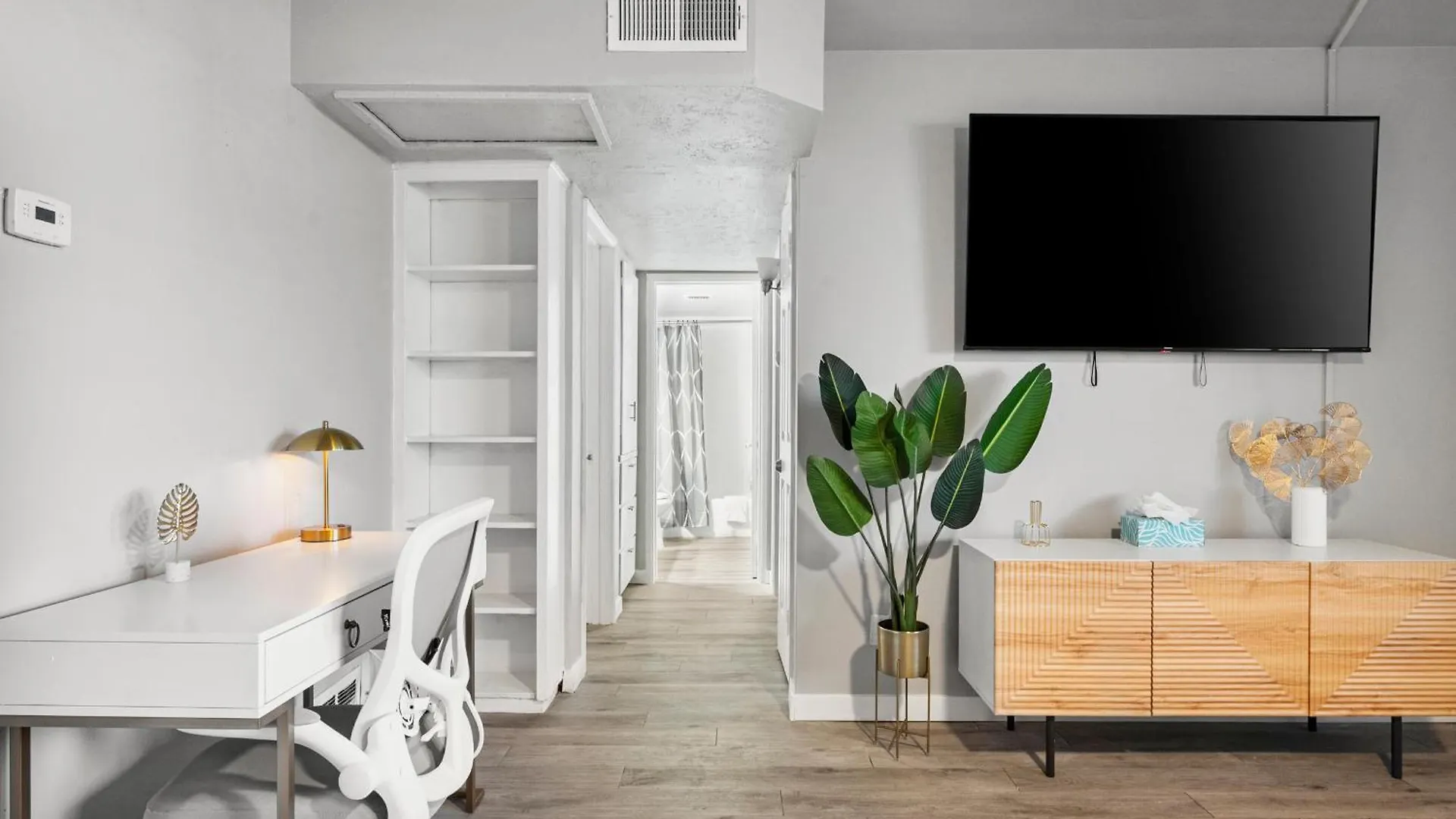 Elegant 2B1B Escape In Old Town Daire Scottsdale