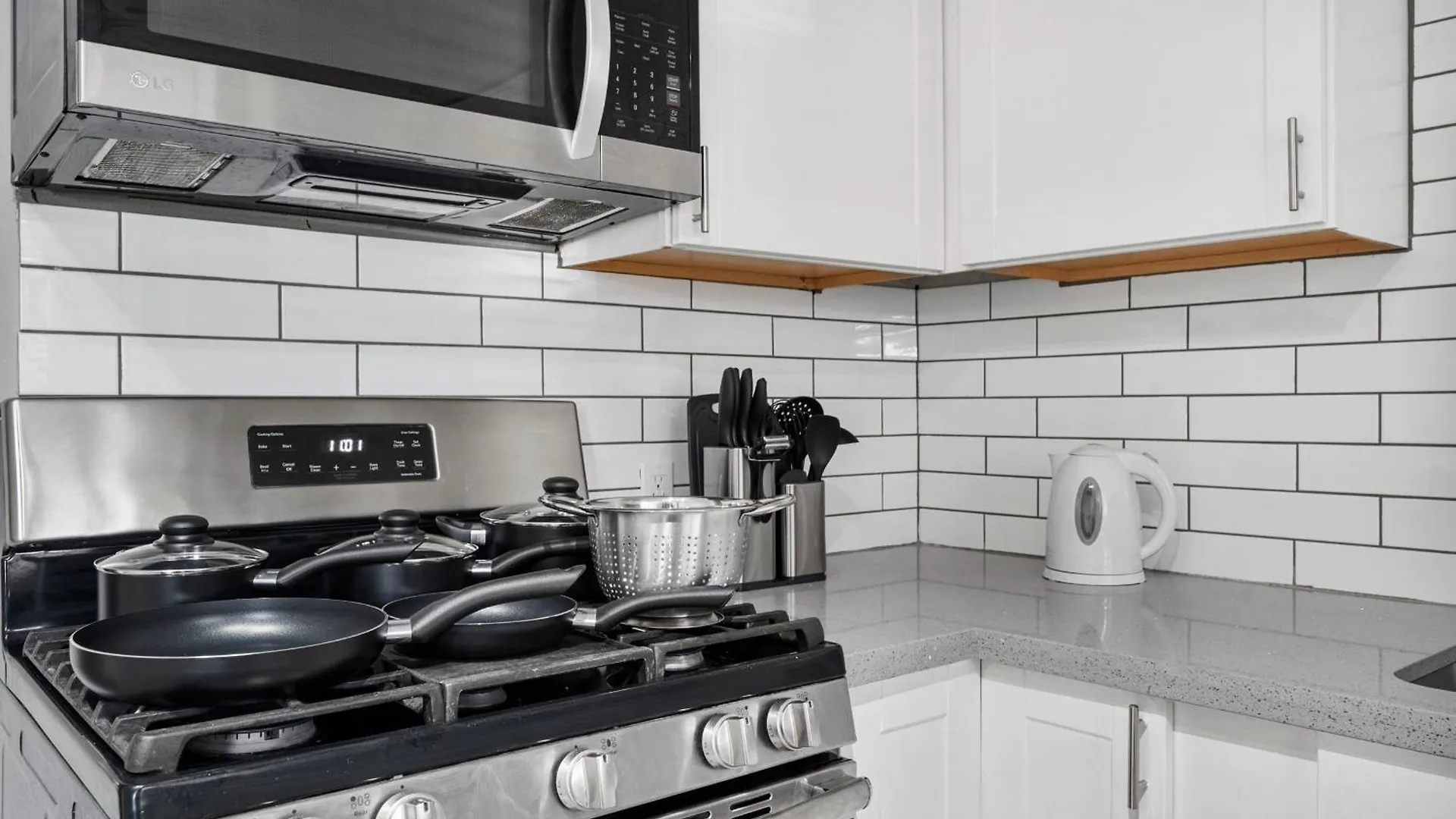 Elegant 2B1B Escape In Old Town Daire Scottsdale