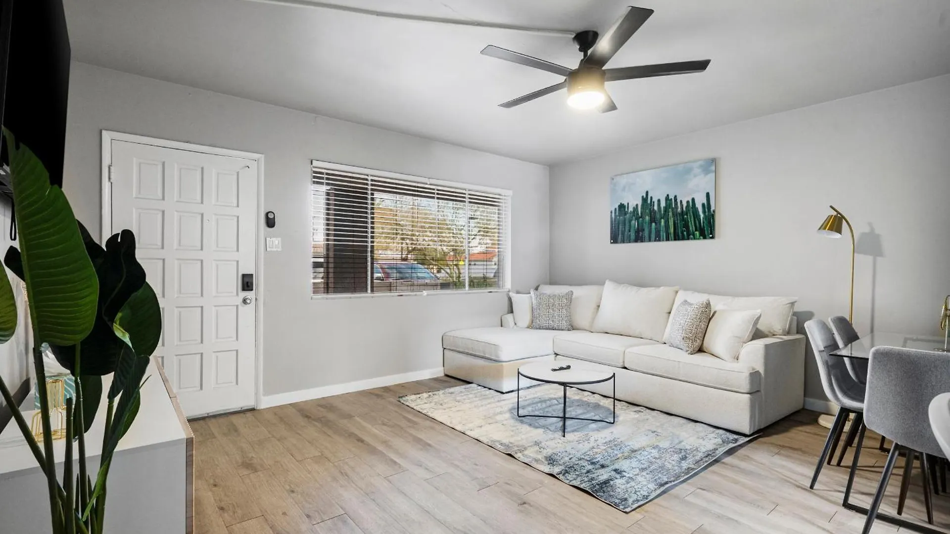 Elegant 2B1B Escape In Old Town Daire Scottsdale